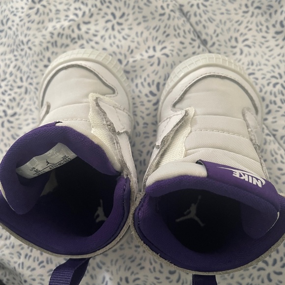 Air Jordan 1 size 3 crib booties - Picture 4 of 6